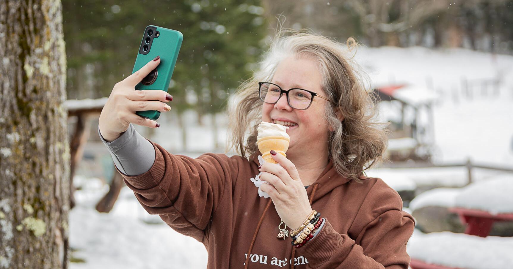 Spring Selfie - Vimarsana News