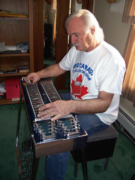 Fessenden store steel guitars