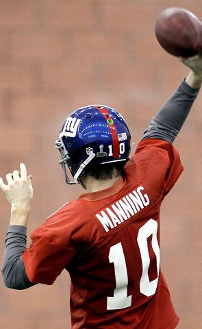 Giants fans are already burning Eli Manning jerseys