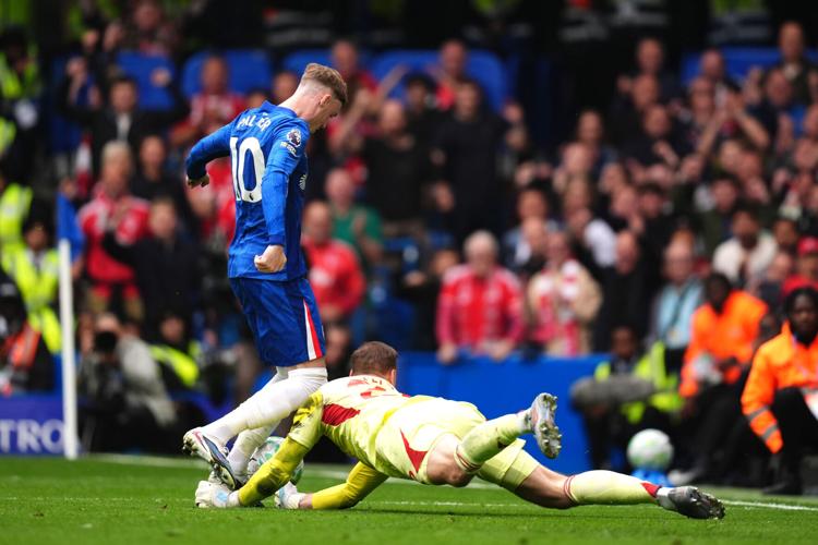 Man City's last-gasp draw at Everton hands Premier League momentum to ...