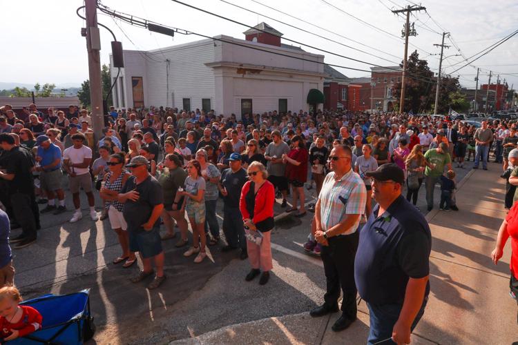 Community gathers at vigil for officer killed in crash | Local News ...