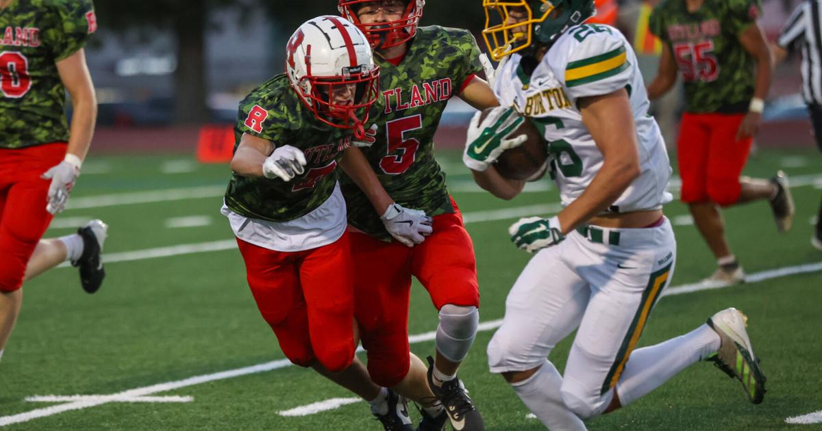 Football squads show grit during Week 2 | Local | timesargus.com