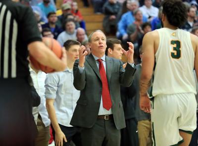 Vermont Outlasts Dartmouth 77 68 Sports Timesargus Com