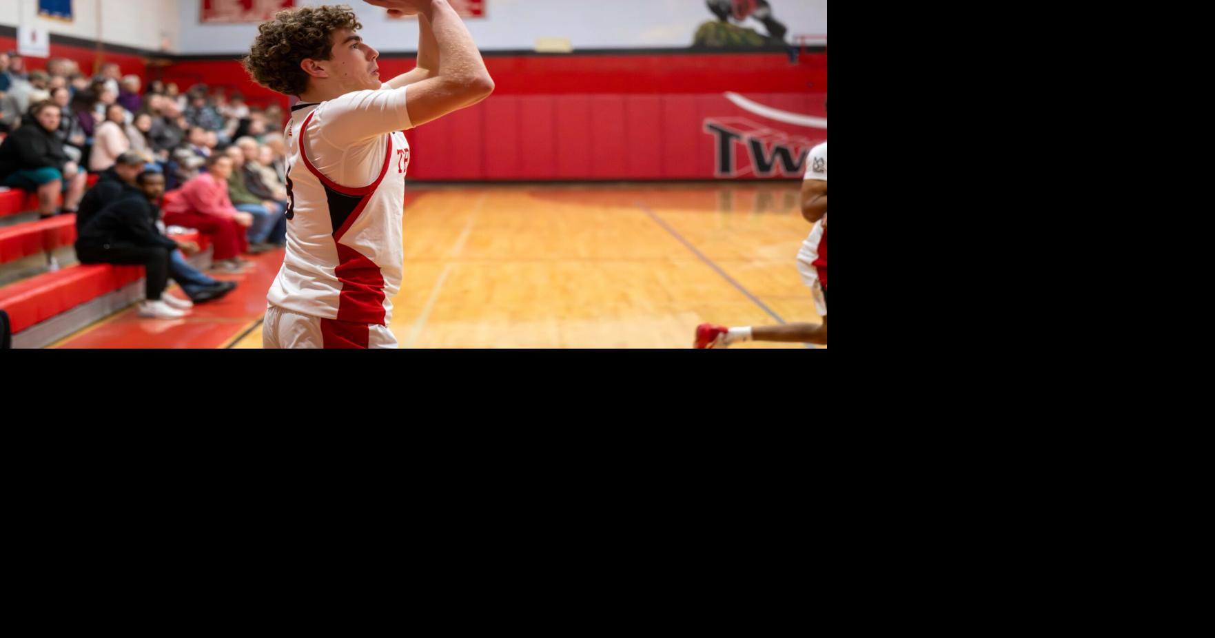 Roundup: Twinfield celebrates Senior Night in style