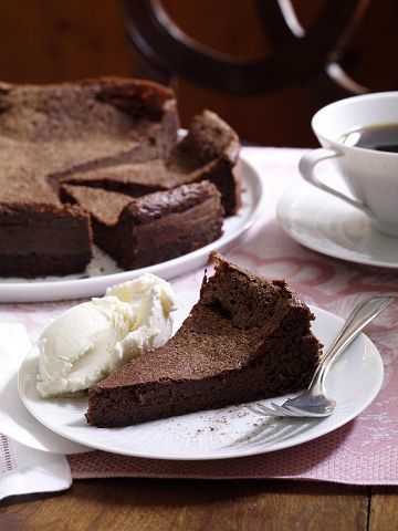 Evelyn Sharpe's French Chocolate Cake Recipe - NYT Cooking