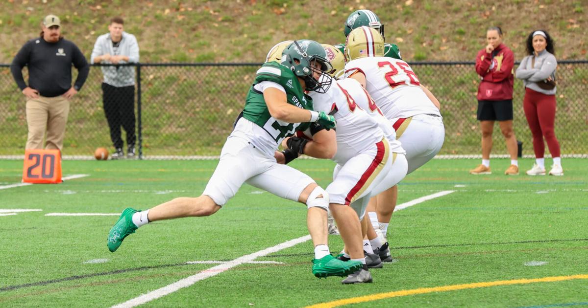 Castleton, Middlebury shoot for midseason football victories | Local ...