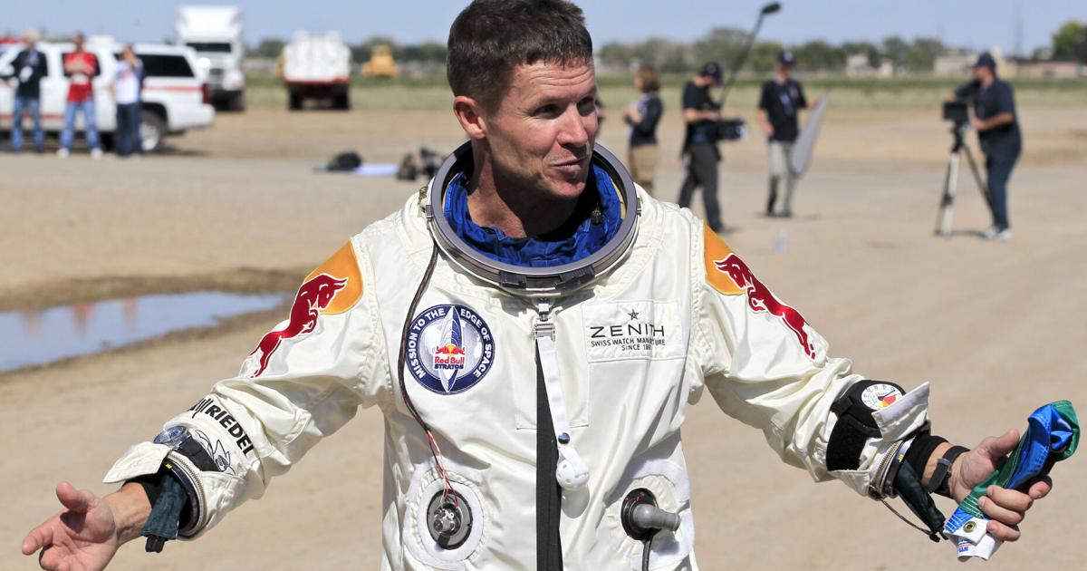 Skydiver Felix Baumgartner dies in crash
