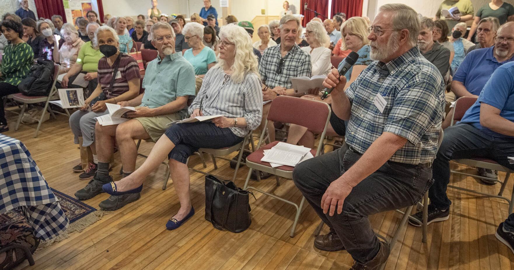 Plainfield finally holds annual floor meeting, everything passes - Vimarsana News