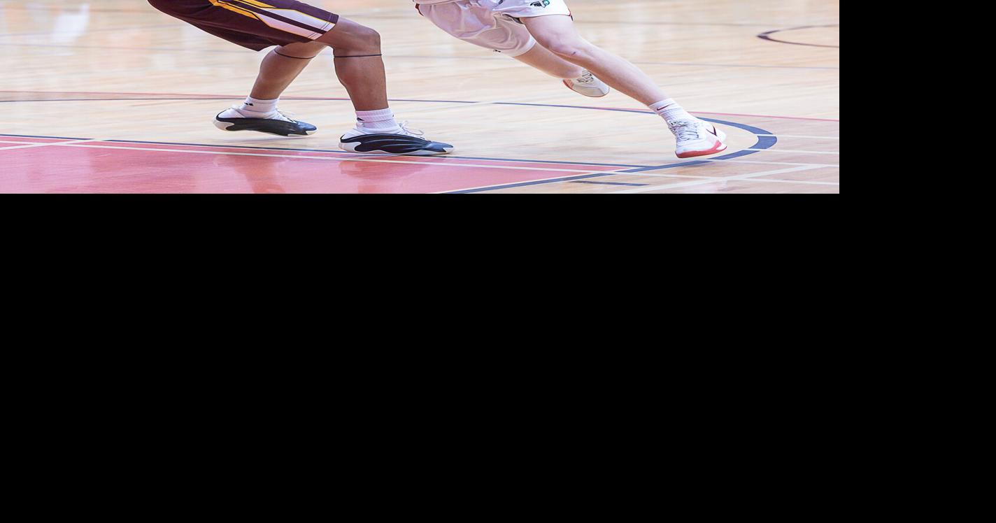 Roundup: Twinfield clobbers Richford, 81-43