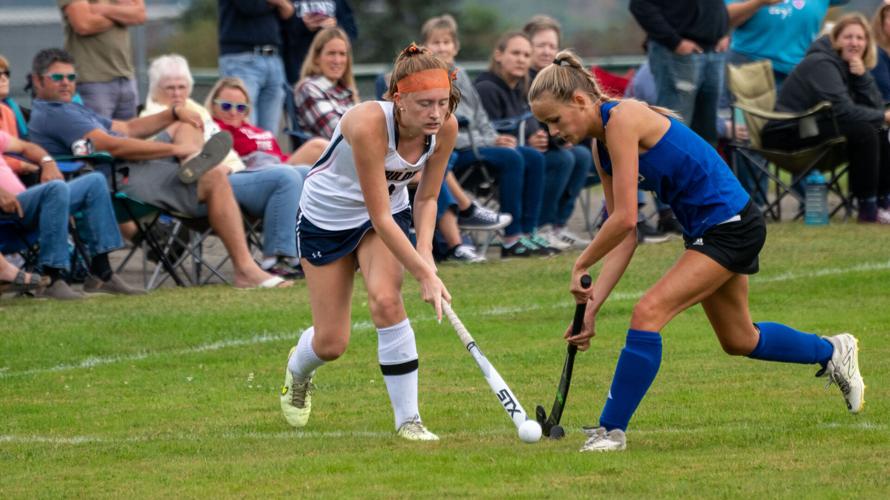 Field hockey teams search for lateseason success Sports