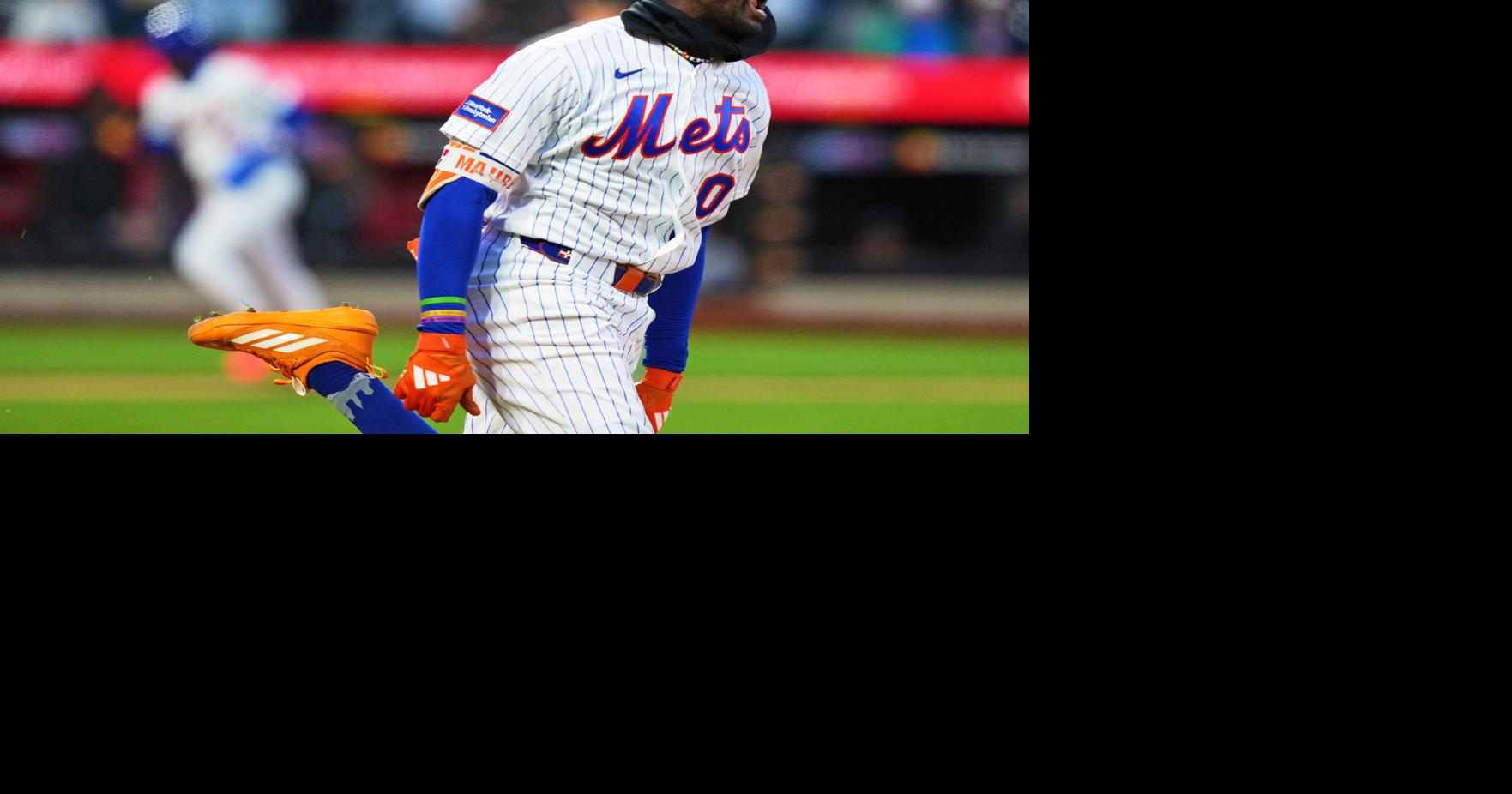 Mets place infielder Ronny Mauricio on IL with thumb fracture, call up Vidal Brujan from Triple-A