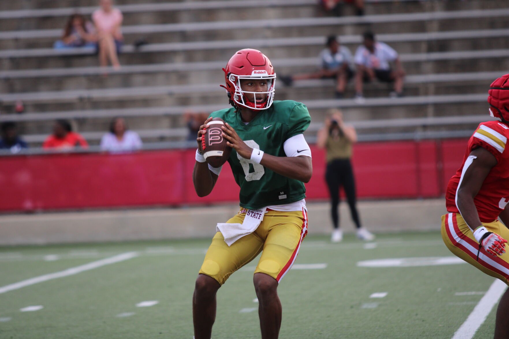 Thomasville Bulldogs Shine in Red and Gold Spring Game Preparation for Dooly Clash