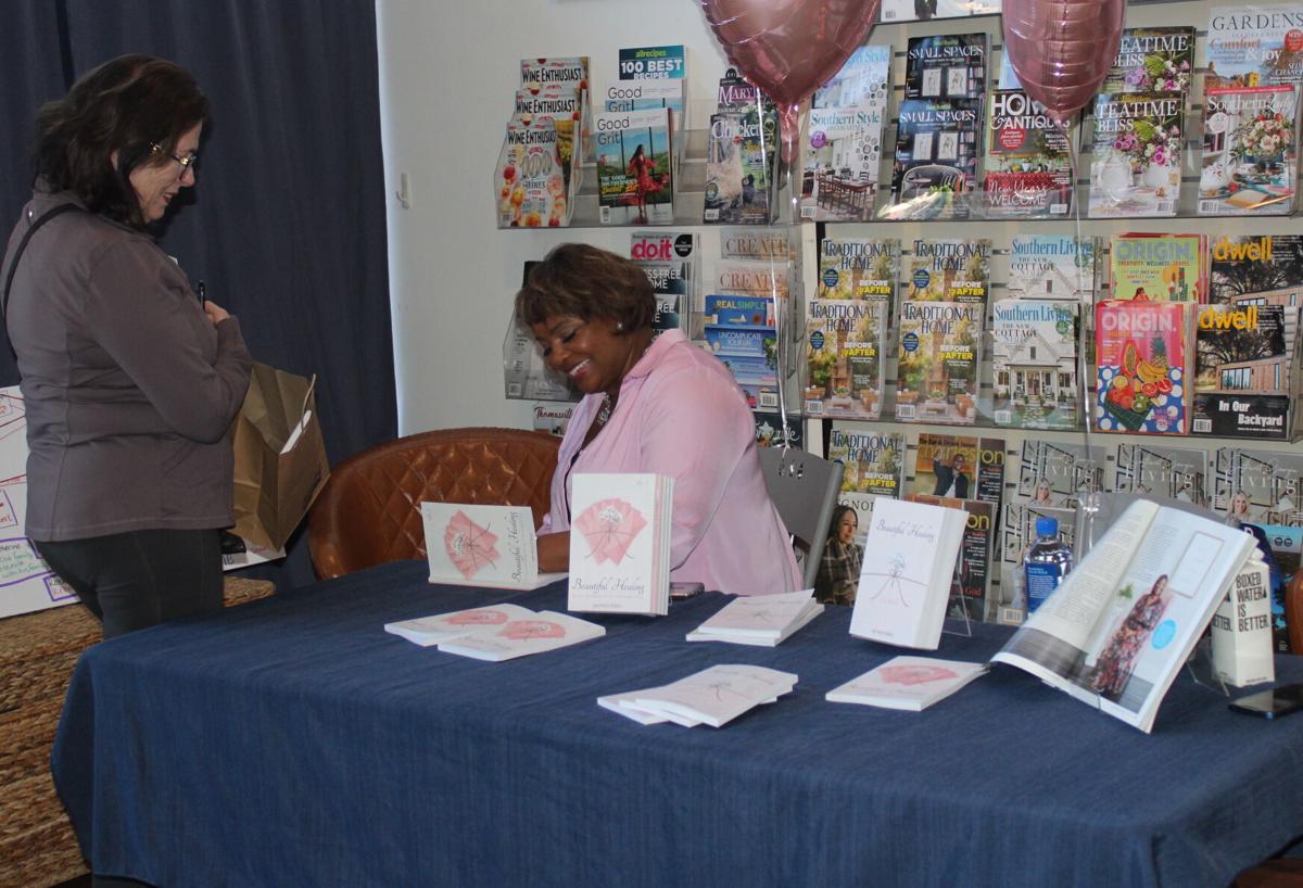 Former Phillie Dykstra entertains during Chester County book signing –  Trentonian
