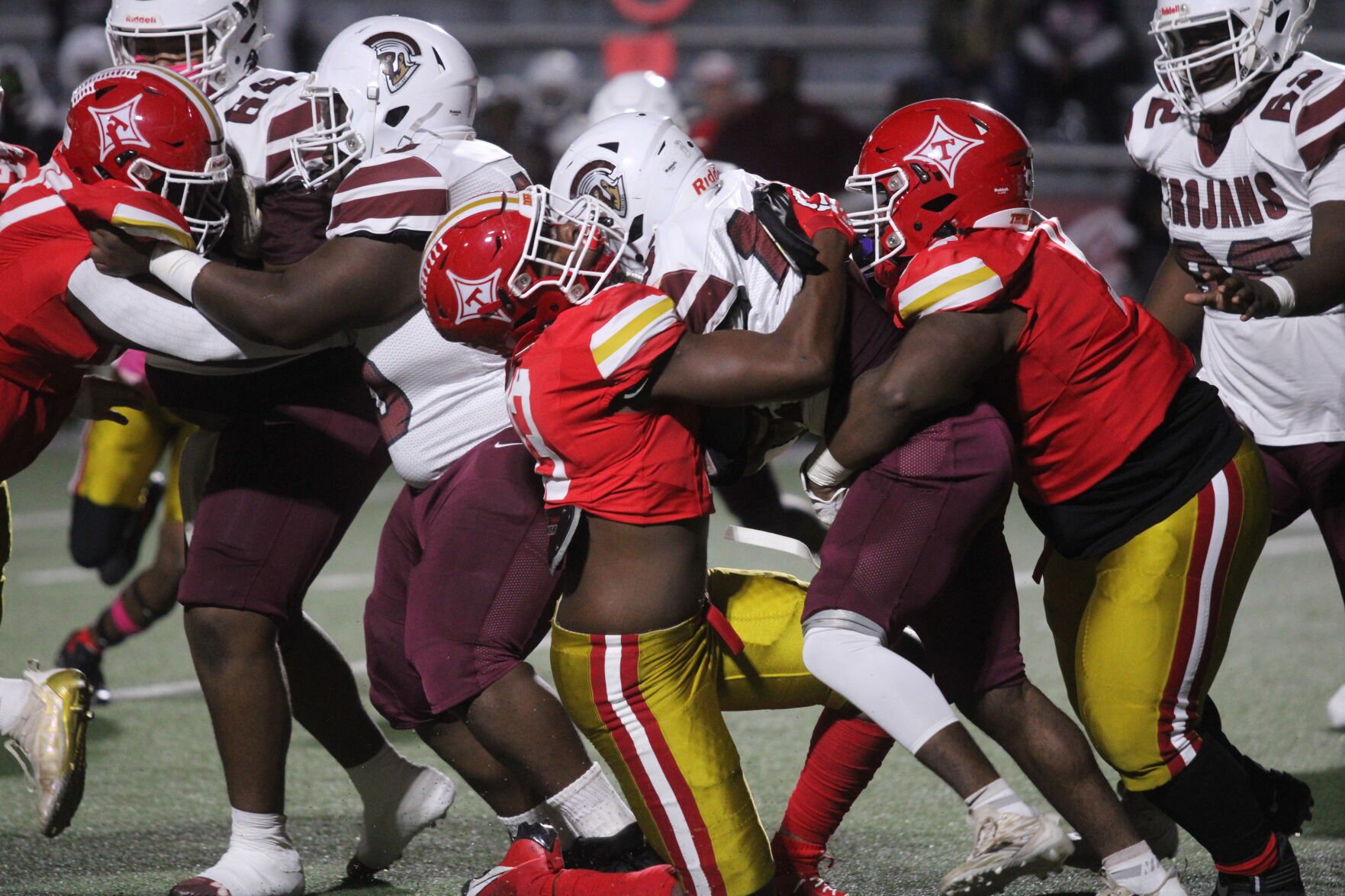 Thomasville Bulldogs Earn Playoff Spot with Dominant Win Over Dougherty