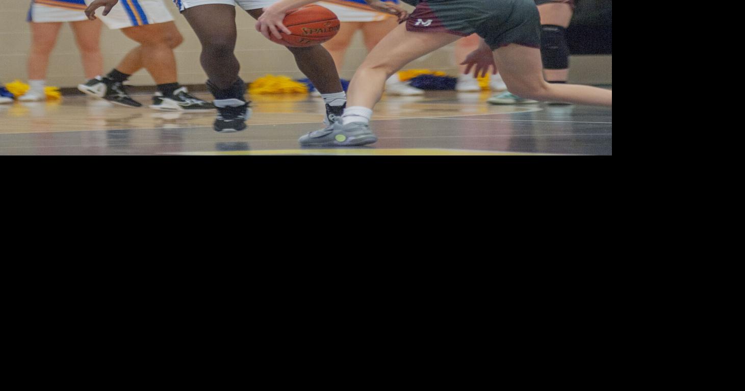 Lady Maroons knock off Lady Tigers in district tournament | Sports ...