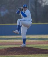 Tigers fall short to Lyons on baseball diamond