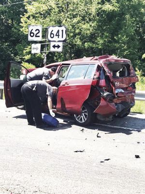 crash timesleader injured couple vehicle