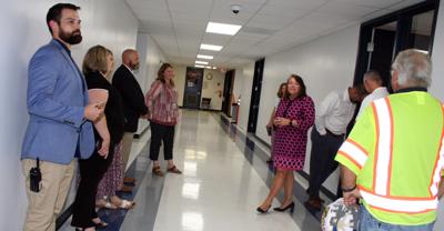 School board conducts ACHS renovation tour