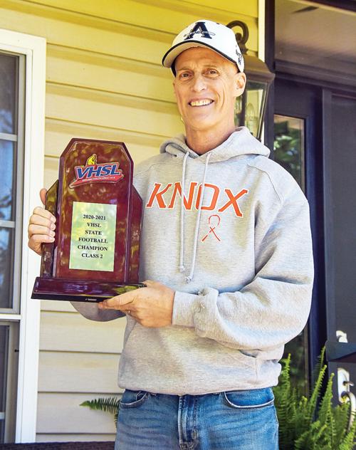 Smith ‘all smiles’ with team trophy