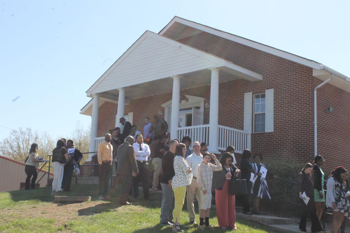 Lisa Henderson Laid To Rest After Funeral Service Today In Appomattox Attendees Encouraged To Make Good Choices And Report Suspected Domestic Violence News Timesvirginian Com