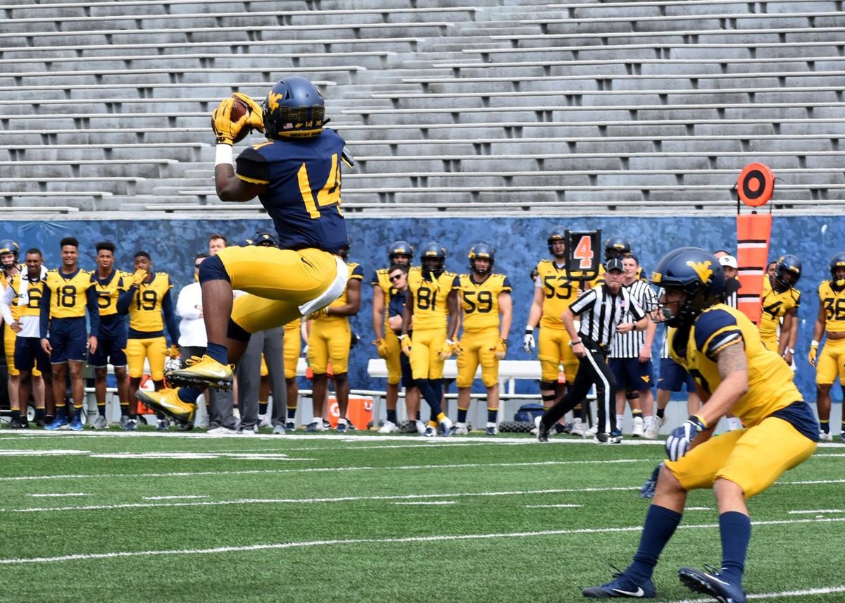 No Decisive Qb Moments And Overall Shaky Wvu Spring Game Sports