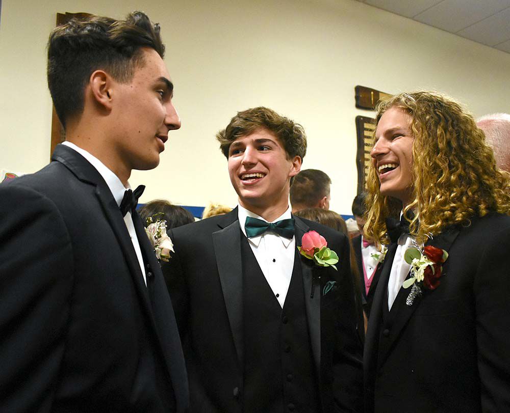 PHOTO SLIDESHOW: Fairmont Senior prom | News | timeswv.com