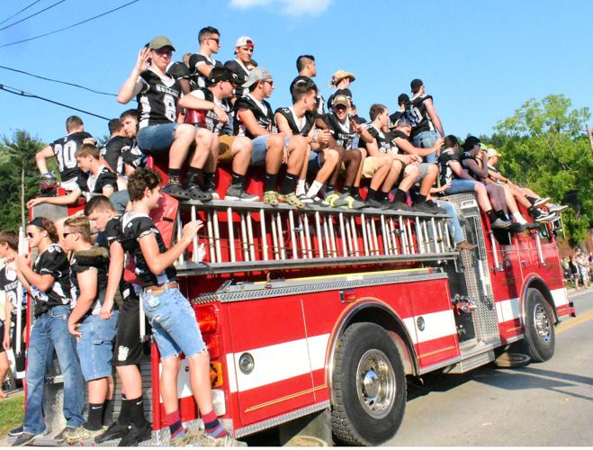 Mannington District Fair kicks off with parade, dirtbikes and pageant