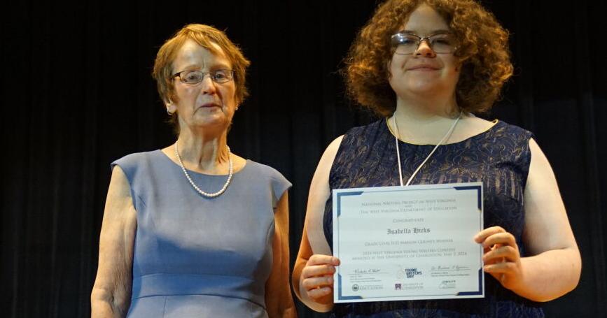Aspiring Marion County writers take part in 40th Annual Young Writers Day in Charleston - Vimarsana News