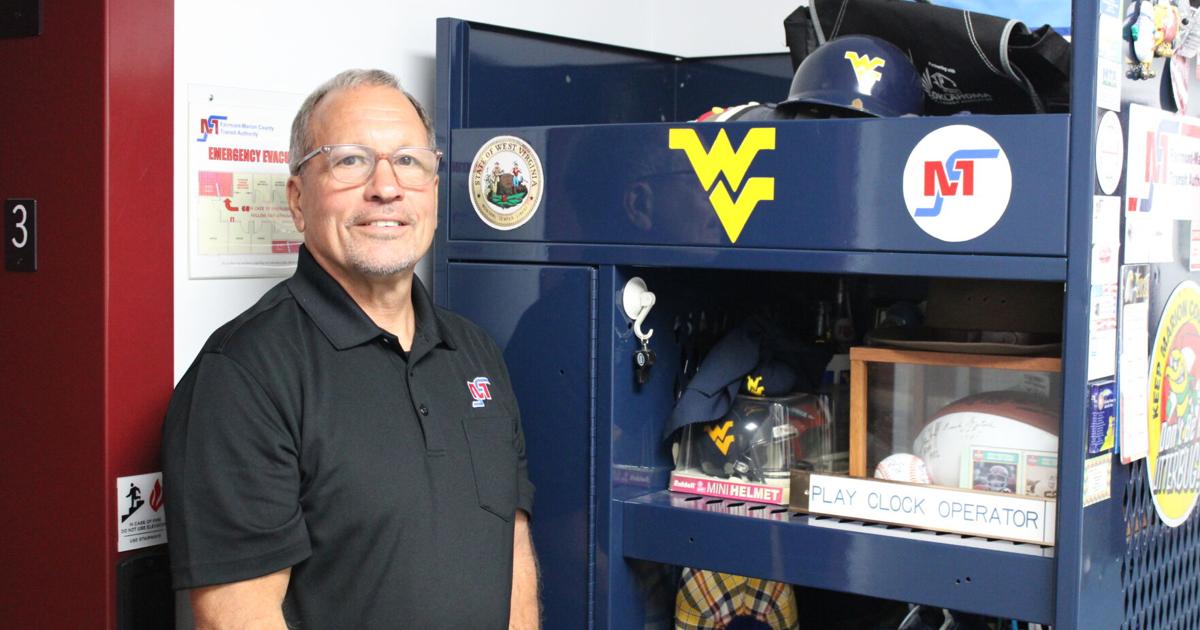 Clock Operator After 15 year hiatus, former WVU play clock operator returns to post ...