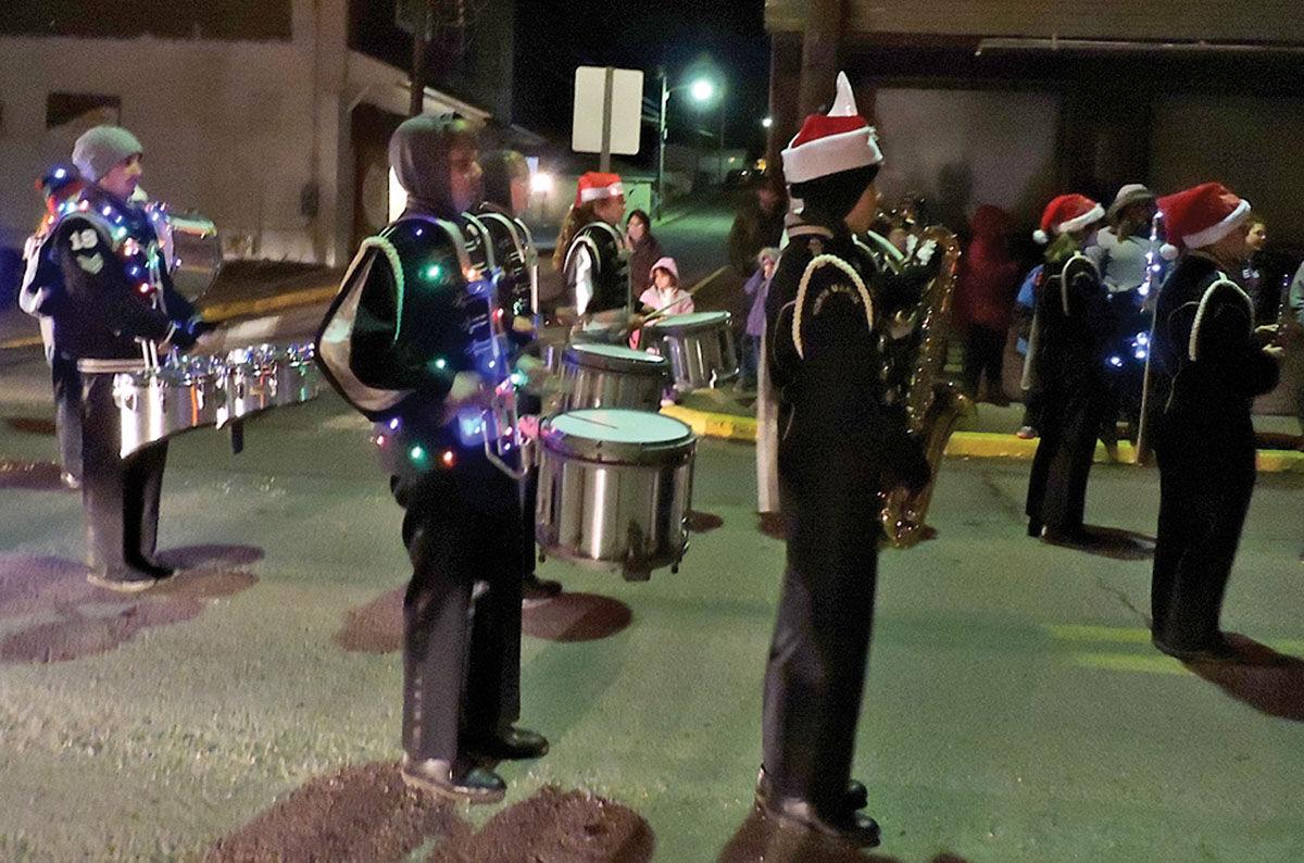 Farmington Christmas Parade ‘I think it’s pretty’ PHOTOS News