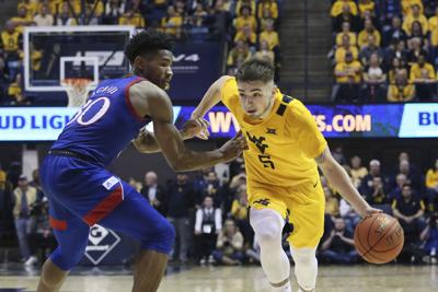 Wvu S Offense Goes Flat Again Late In 58 49 Loss To Kansas