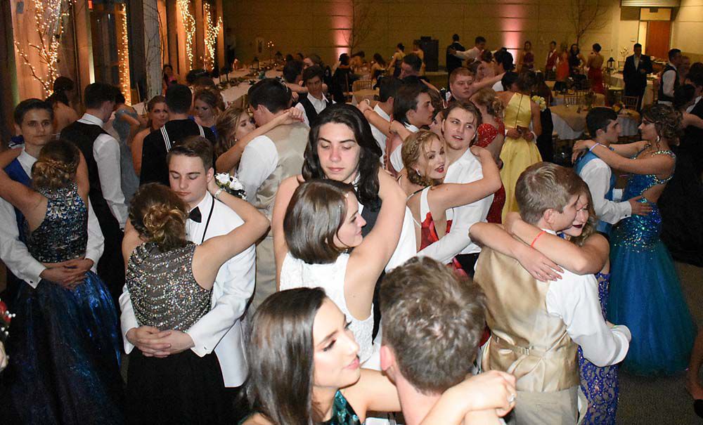 PHOTO SLIDESHOW East Fairmont Prom News