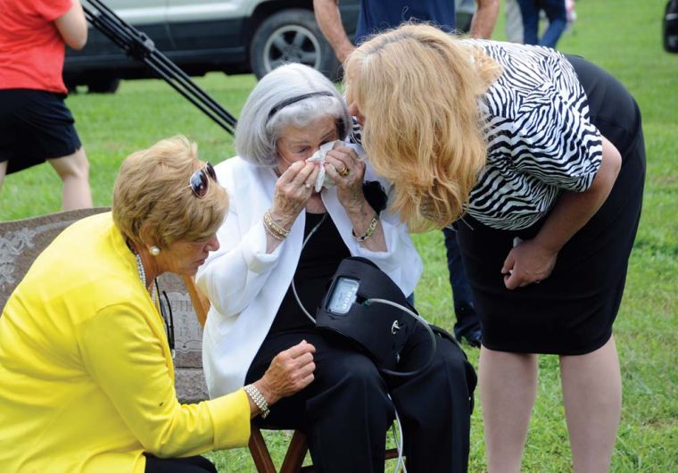 ‘Emotional’ graveside service held for Kiger PHOTOS Local News