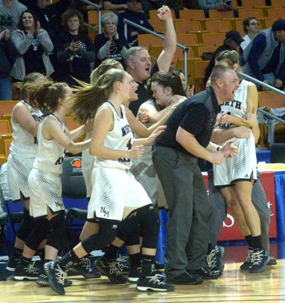 North Marion Tops Wyoming East For Class Aa State Title News