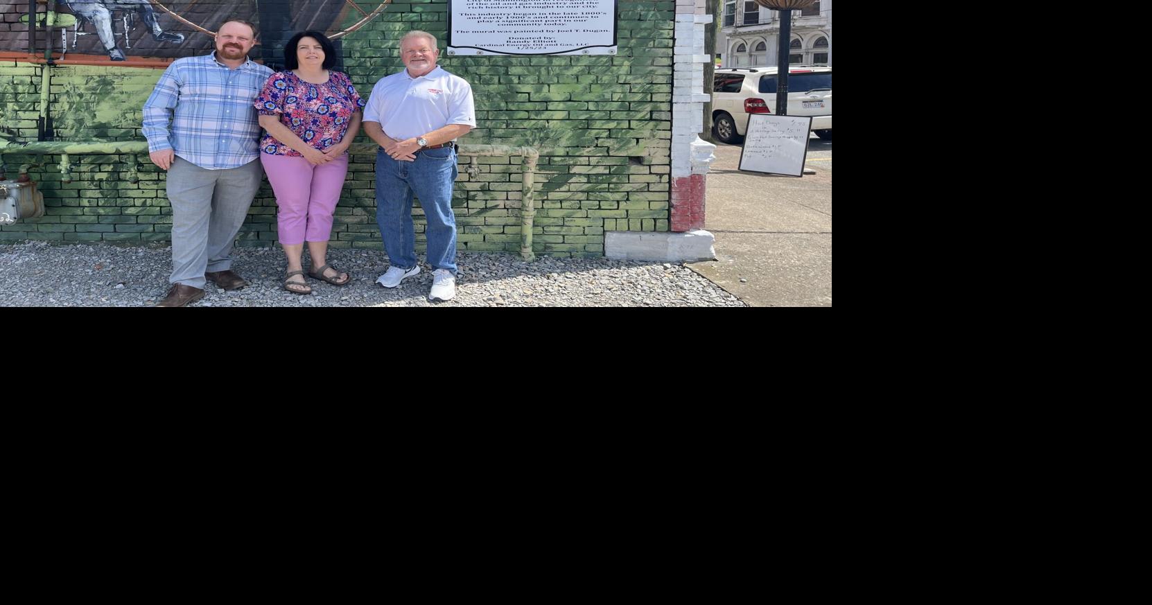Portal to historic Mannington depicted in new mural Local News