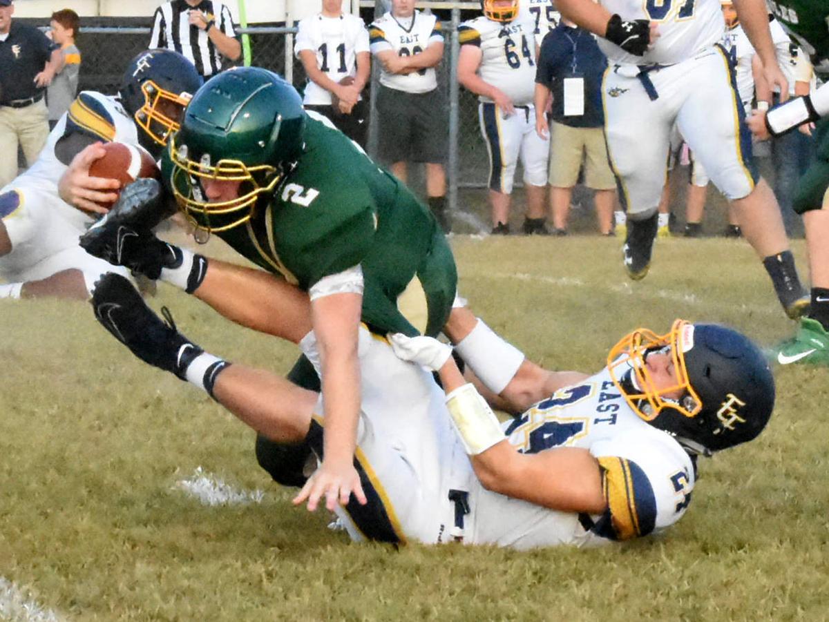 Bees Rally From 14 0 Deficit To Defeat Braxton County 34 28 News