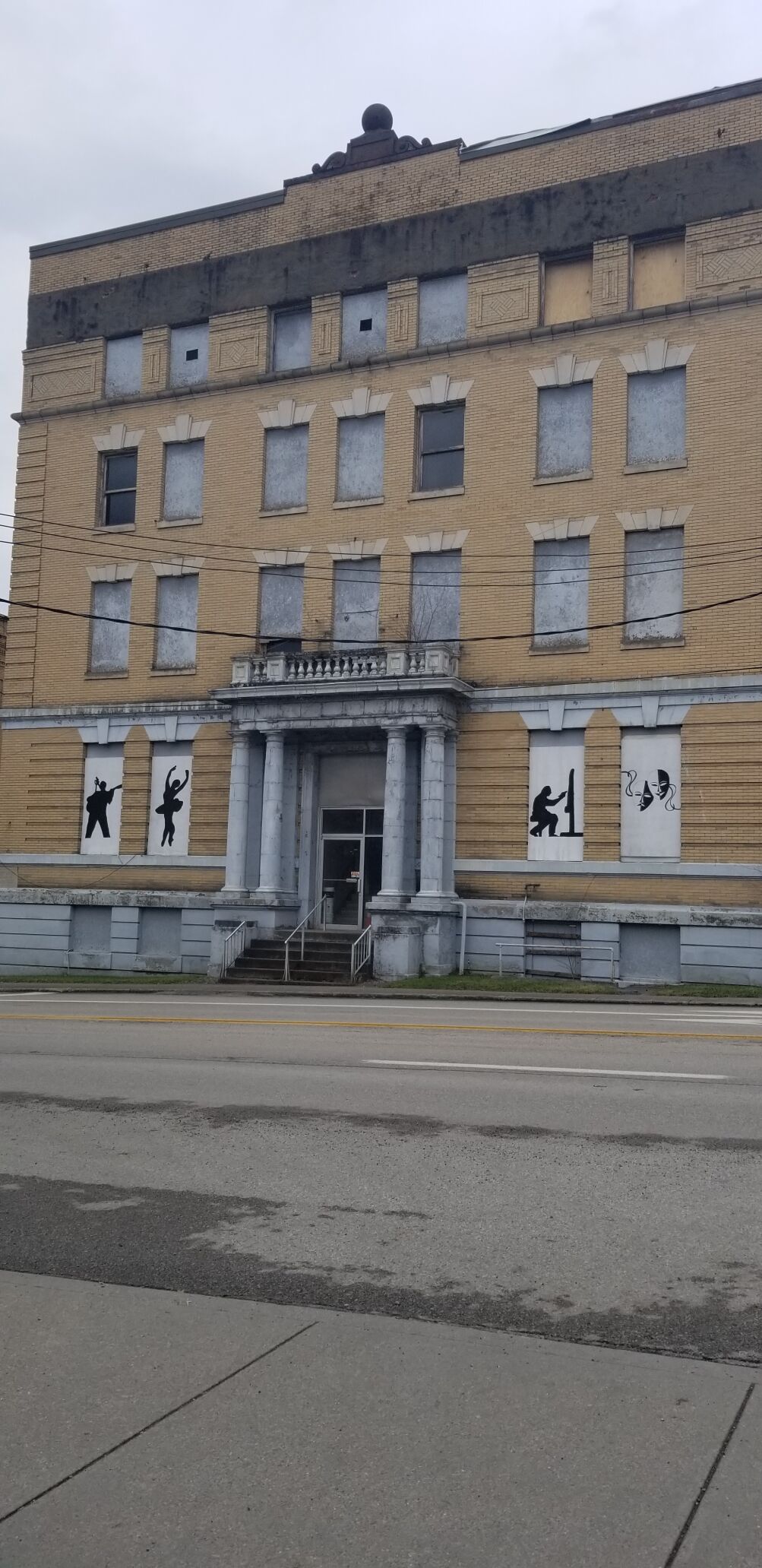 Partnership looks to revitalize Fairmont's old YMCA to its former glory