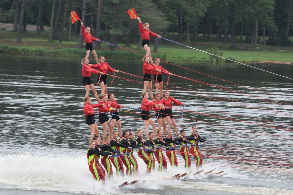 Ski show team to perform at Palatine Park News timeswv