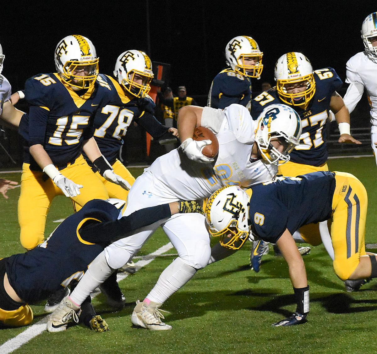 East Fairmont Falls 43 0 To Oak Glen On Homecoming Sports