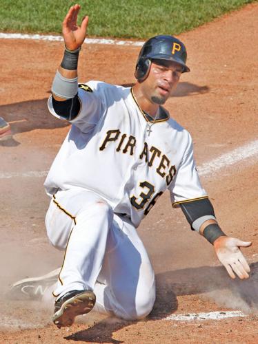 Pirates score 3 runs in the 10th inning, beat the Cardinals 4-2 and extend  win streak to 4 games