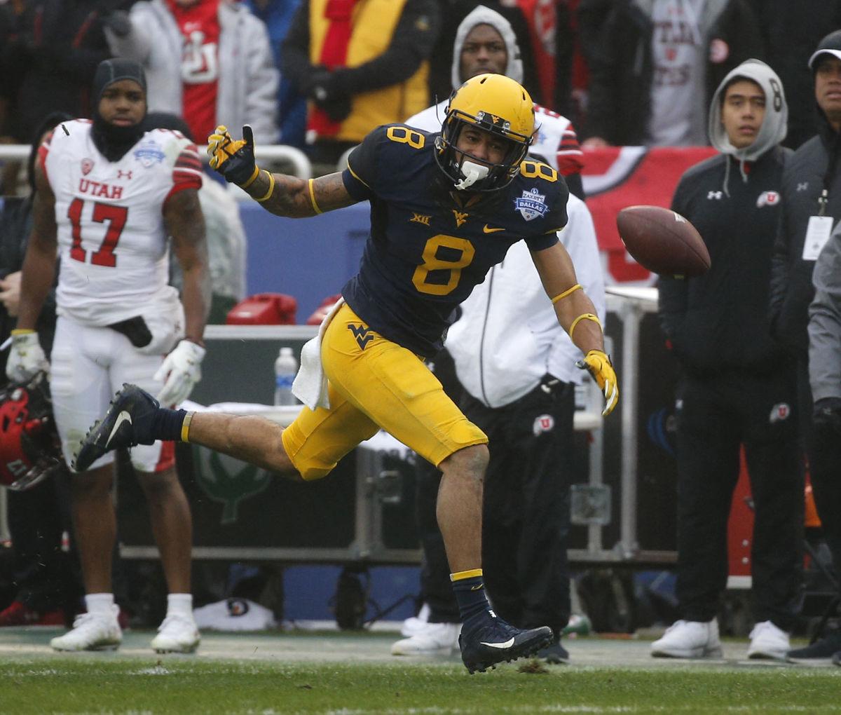 Marred By A Recast Offense Wvu Falls Flat In Yet Another Bowl