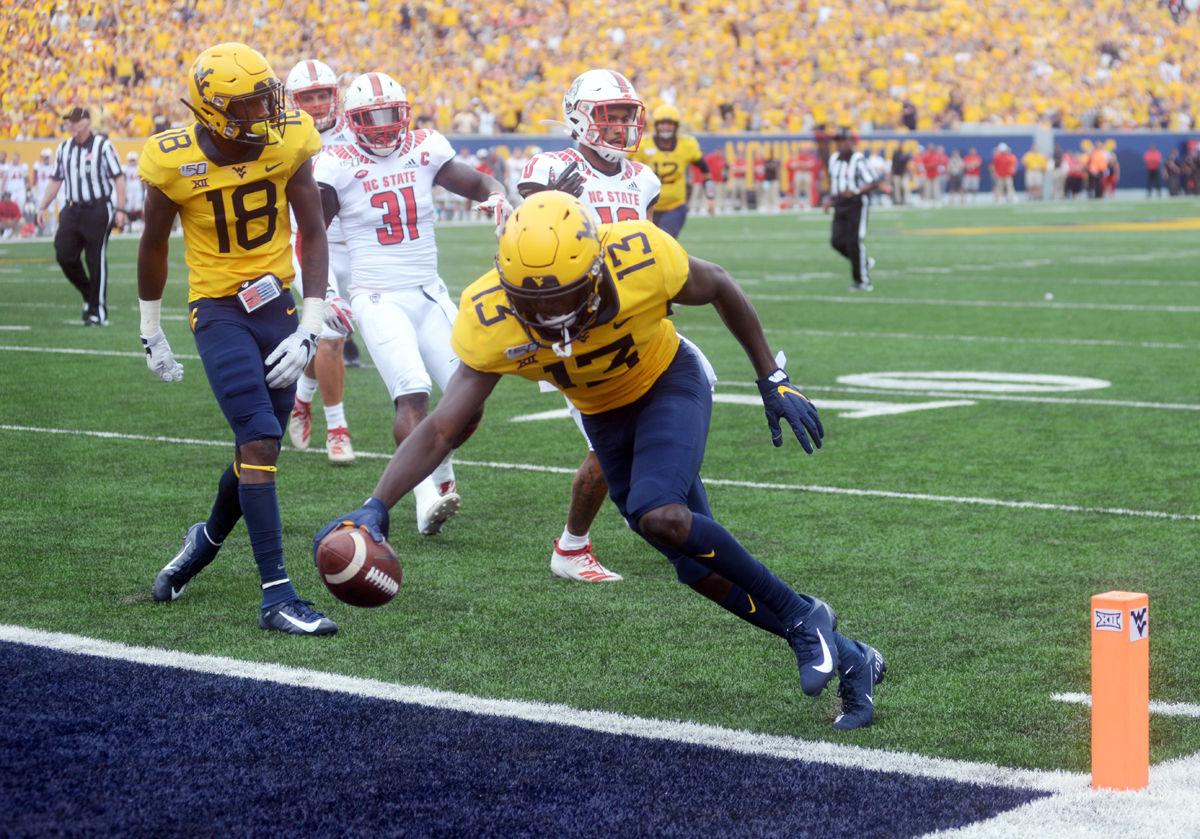 Mountaineers Score 6 Tds To Beat Wolfpack Sports Timeswv Com