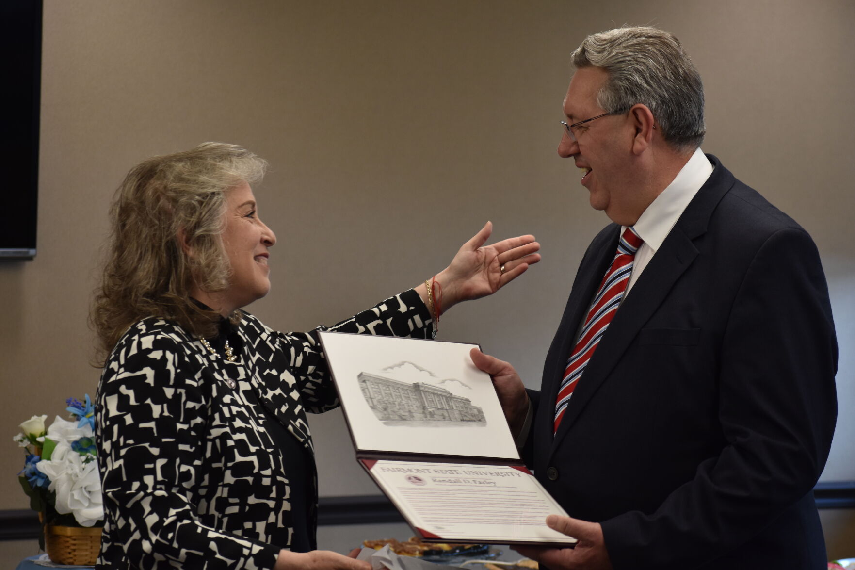 Community heads gather to celebrate Farley's retirement - Vimarsana News