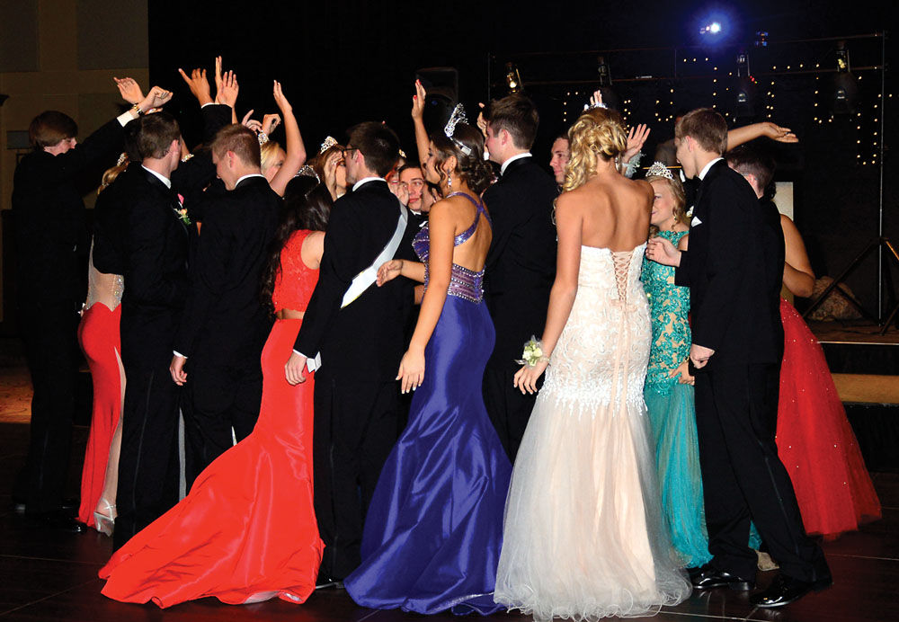 PHOTOS East Fairmont High School prom News