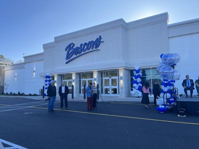 Boscov's officially opens department store at Bridgeport's Meadowbrook