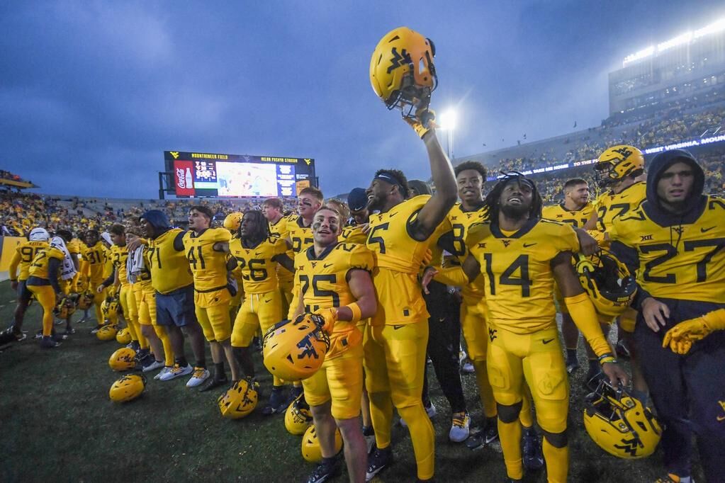 Monday Football Notebook - West Virginia University Athletics