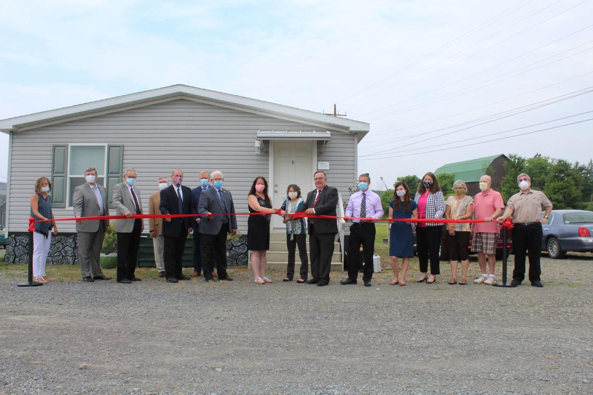 ribbon cutting.JPG