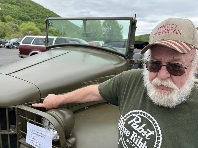 Photos from the May 26 papers are now online, Part 1 Photos