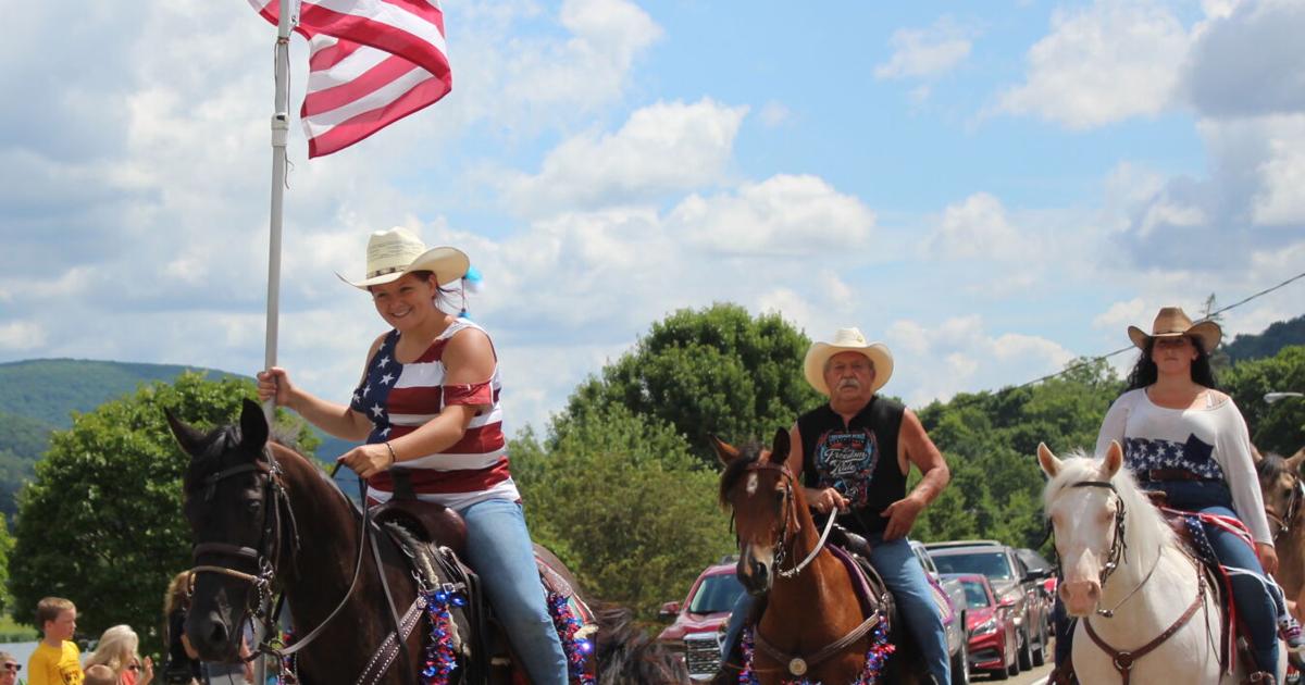 Red Suspender Rodeo Galeton celebrates Red Suspender weekend, holds parade | Local ...