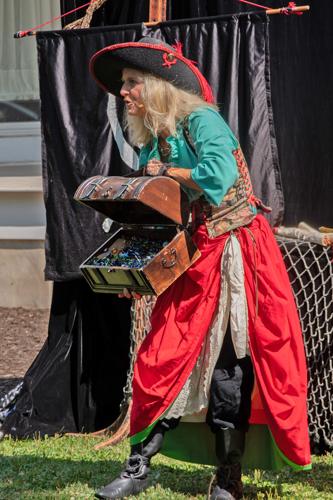 Grace the Pirate visits library